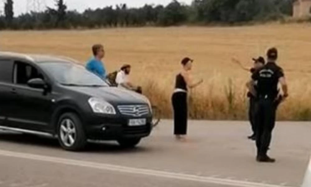 Εύβοια: Ζευγάρι παρακαλούσε τους αστυνομικούς να μπουν στο χωριό Στροφυλιά